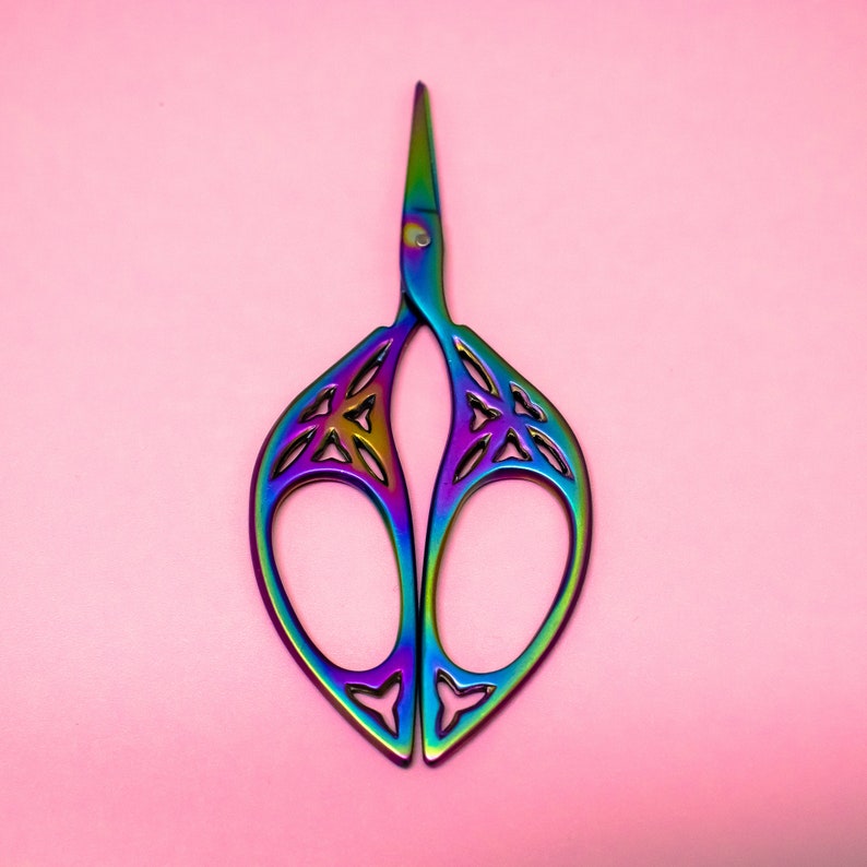 HiyaHiya Rainbow Craft Embroidery Scissors Art Deco