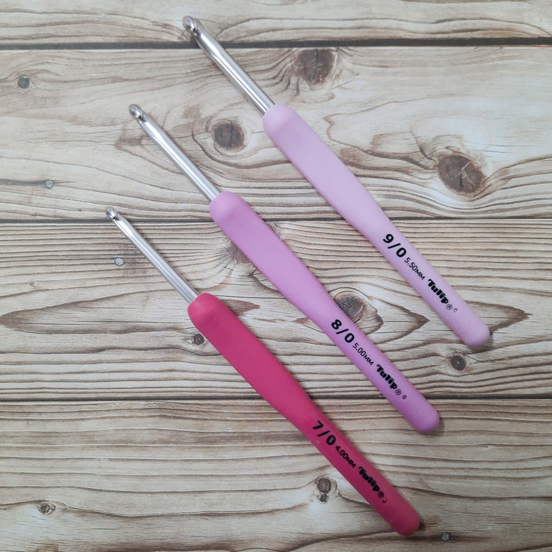 Tulip Pink Etimo Rose Cushioned Crochet Hook Set Etsy UK