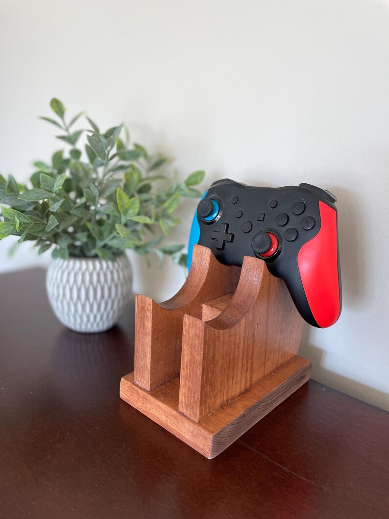Gamer Controllers & Remote Holder! image 8