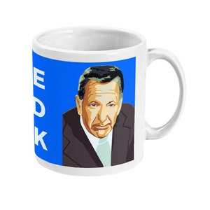 Scottish Quincy M.E. Mug: &quot;I See Deid Folk&quot; Pop Art
