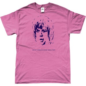 Scottish T-Shirt, Mary Doll Nesbitt Tribute, What Would Mary Do? Inspired By The TV Show, Glasgow Humour, Funny Scottish T-Shirt, Great Gift