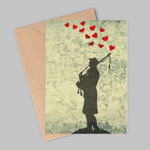 Carte de cornemuse écossaise, carte hommage de style Banksy, design mural graffiti, 7 x 5 pouces, intérieur vierge pour votre message