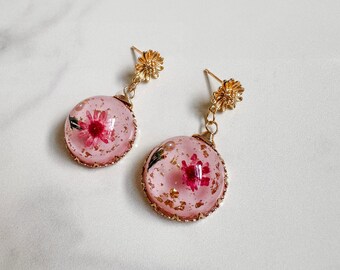 Orecchini in resina fiore pressato rosa