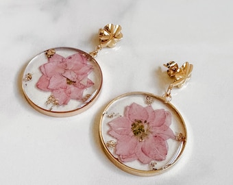 Orecchini in resina fiore pressato rosa