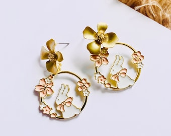 Boucles d’oreilles en fleurs roses en or lapin lapin, bijoux lapin lapin, boucles d’oreilles kawaii, boucles d’oreilles mignonnes, boucles d’oreilles pour femmes