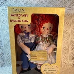 Raggedy Ann & Raggedy Andy Doll Set From Dakin Signature Collection in Mint Condition