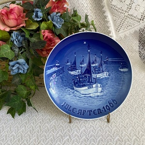 1966 Bing & Grondahl Christmas Plate: Danish Porcelain Collectible