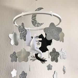 Baby mobile Dragons. White black mobile. Stars mobile. Montessori mobile. Mobile nursery decor. Crib mobile. Dragon mobile.Baby shower gift.