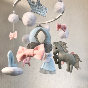 Cinderella Princess baby mobile for girl - Crib mobile - Nursery decor - Hanging mobile - Horse mobile - Carriage mobile - Baby shower gift