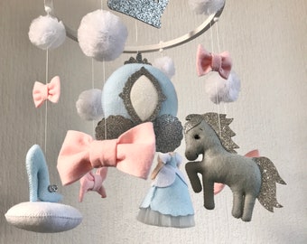 Cinderella Princess bows baby mobile for girl - Crib mobile - Hanging nursery decor - Horse mobile - Carriage mobile - Baby shower gift
