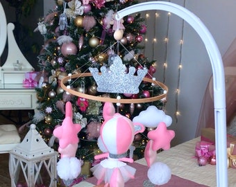 Bunny Baby mobile pour fille. Décor de chambre de ballerine. Décorations de ballet Crib mobile Merveilleux cadeau pour le premier anniversaire. Cadeau de grossesse