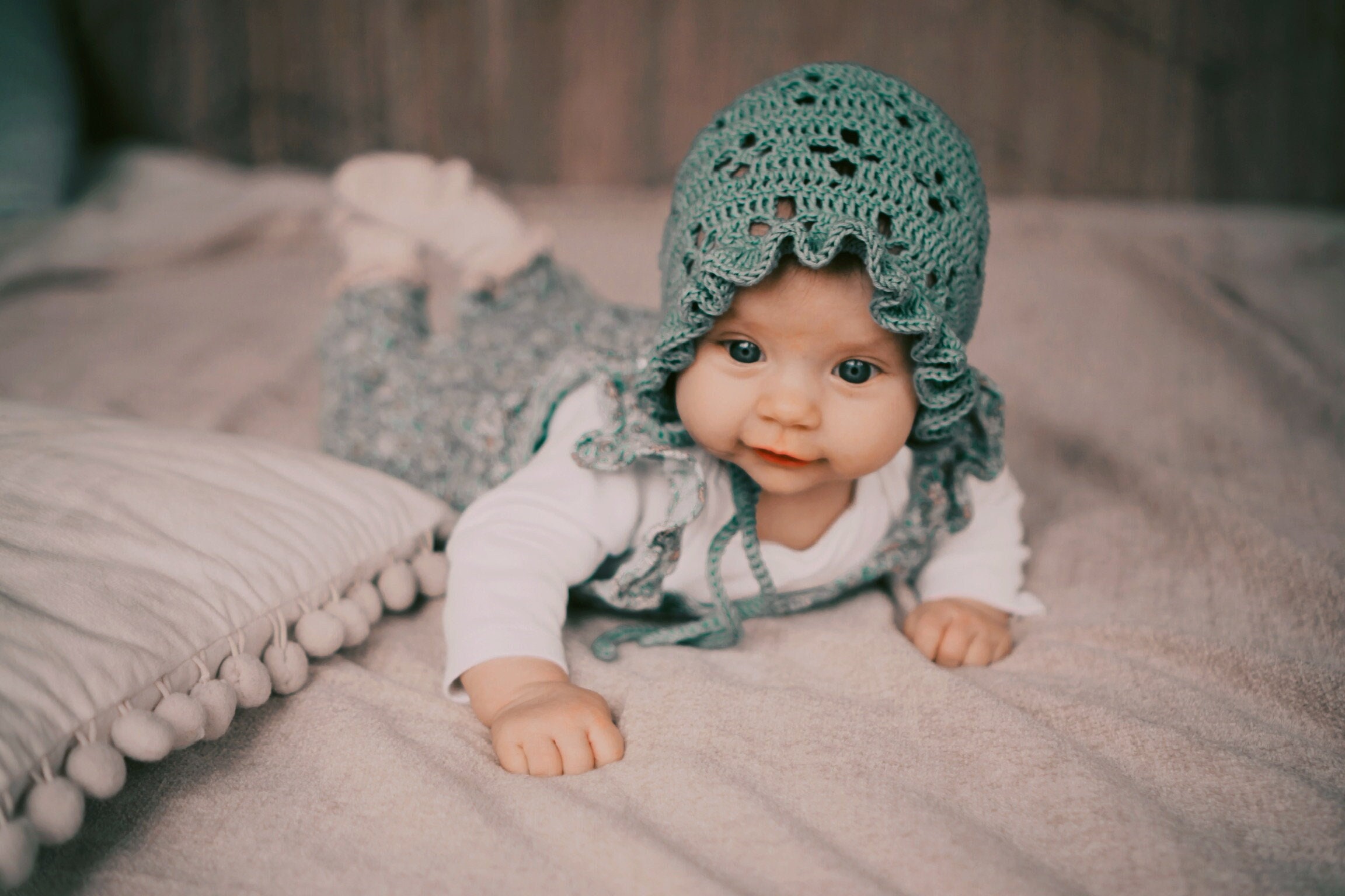 30 Outlander Crochet Patterns for Shawls, Wraps, Capelets, and Cozy Accessories 34 Ida Bonnet Cottagecore Crochet Pattern