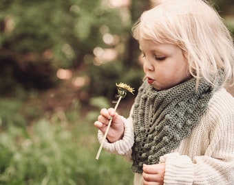 Crochet Pattern Elfrieda Triangle Shawl - English