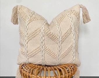 Boho cushion cover, Berber Cushion, ethnic cushion, Hand tufted cushion,, Chunky knit cushion, Moroccan cushion,  white cushion