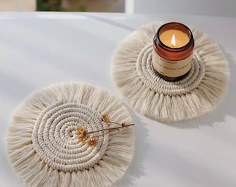 Sous-verres en macramé, sous-verre bohème, sous-verre rond avec fioritures, cadeau de pendaison de crémaillère, sous-verres en coton beige, cadeau de Noël, décoration de table