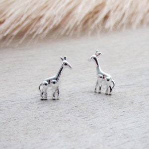 Sterling Silver 925 Giraffe Earrings, Small Giraffe Earrings, Simple Giraffe Stud Earrings for Girl, Plain Silver Giraffe Earrings Jewellery