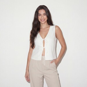 Naaipatroon voor een vest met strik aan de voorkant | Patroon voor een zomertop met strik voor dames | Patroon voor een vest met strik aan de voorkant | Eenvoudig naaipatroon voor beginners | Maten XS - XXXL afbeelding 4