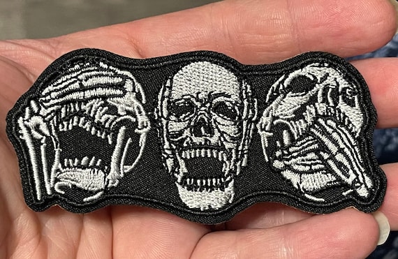 Evil Skull Patch Skeleton Hand Finger Biker Rider Hippie Punk Rock Heavy Metal Patch Sew Iron on Embroidered Sign Badge