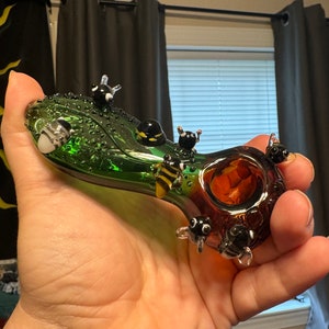 Pipe Glass Pipe Honey Comb Bumble Bee Girly Pipe Green