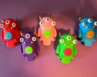 Pipe Monster 3 Eyed Cute Silicone Pipe Bowl Glass Insert Pipe