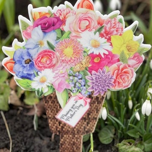 Mothers Day Bouquet Flower Grave Marker| In Memory Of Mum| Grave Decoration| Memorial Plaque| Remembrance On Mothers Day| Mum Grave Maker