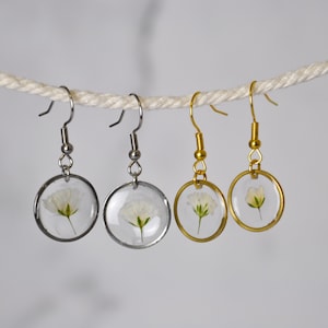 Baby’s Breath Earrings, Real Flower Resin Earrings, Dainty White Floral Jewelry, Pressed Flower Earrings, Nature Gift for Her