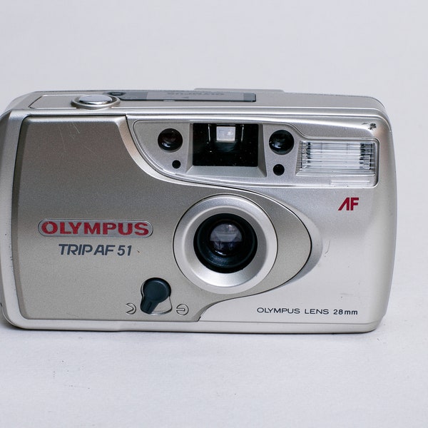 Olympus Trip AF 51 35mm Film Camera 28mm Lens Built-in Flash