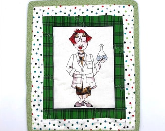 Tapis mug matelassé, dessous de verre en tissu, tapis de collation, tapis de café, cadeau pour professeur de sciences, cadeau pour collègue, humour scientifique, cadeau pause-café, cadeau labo tech