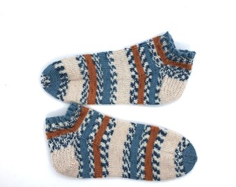 Chaussettes tricotées à la main pour femmes, Chaussettes invisibles, Chaussettes en acrylique, Chaussettes décontractées, Chaussettes à rayures, Chaussettes légères, Cadeau d'anniversaire meilleur ami pour elle, pour maman