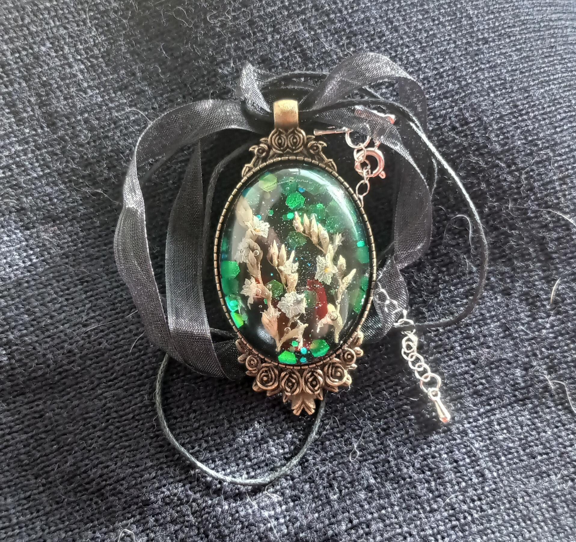 Vintage Vtg Style victorien Or Ton Ajouré Filigree Centre Peint Floral