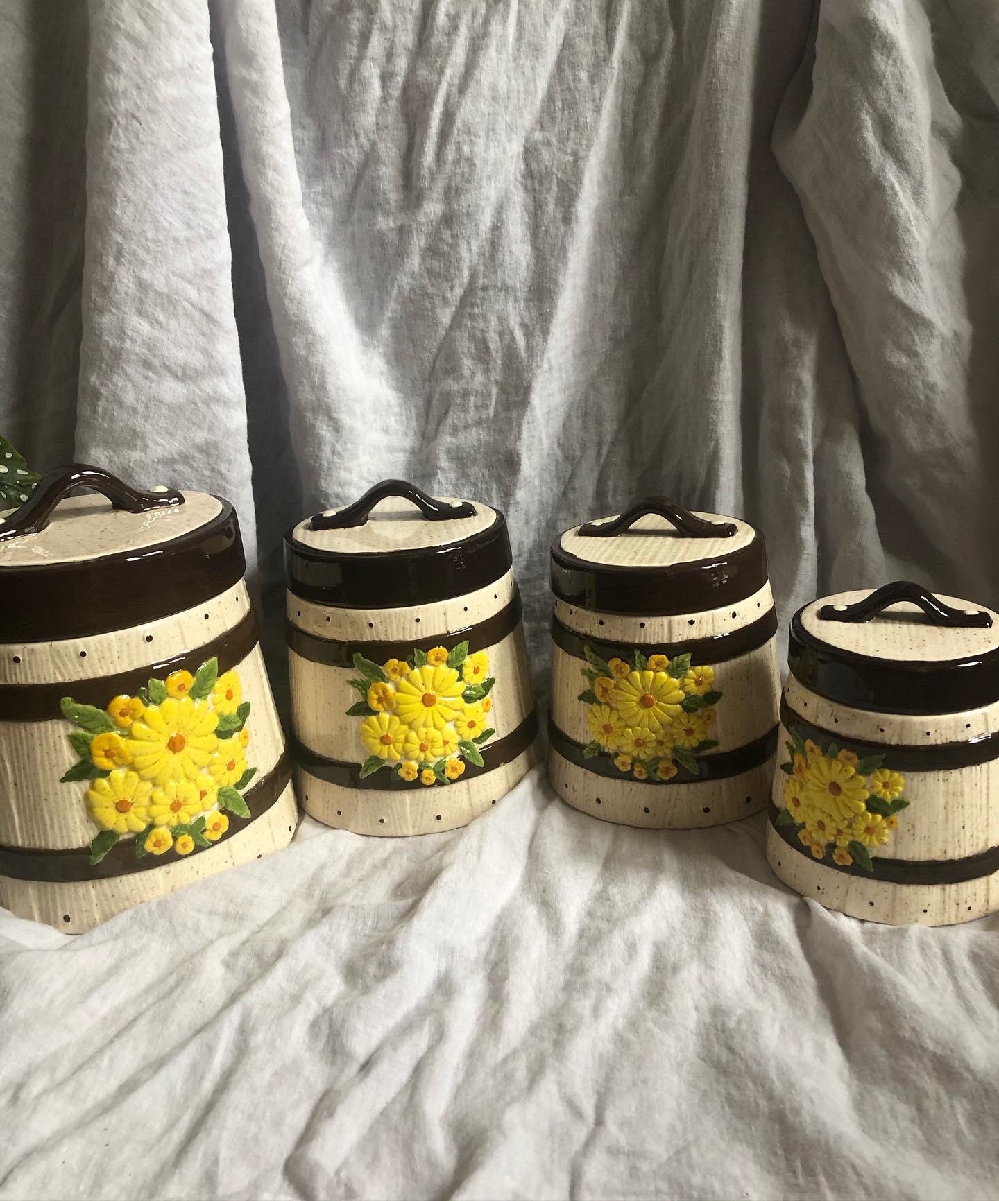 Conjunto de cuatro botes de cocina de barril floral amarillo y | Etsy