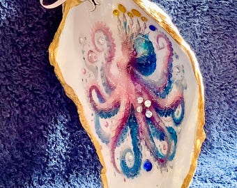 Gold Crown Octopus Oyster Shell Ornament