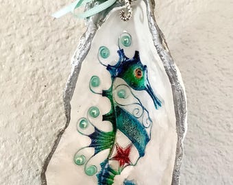 Green Pearl Seahorse Oyster Shell Ornament