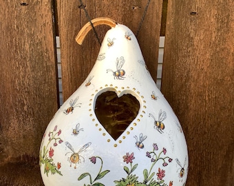 Garden Gourd Birdhouse