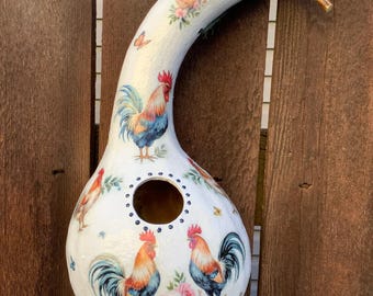 Chicken Gourd Birdhouse