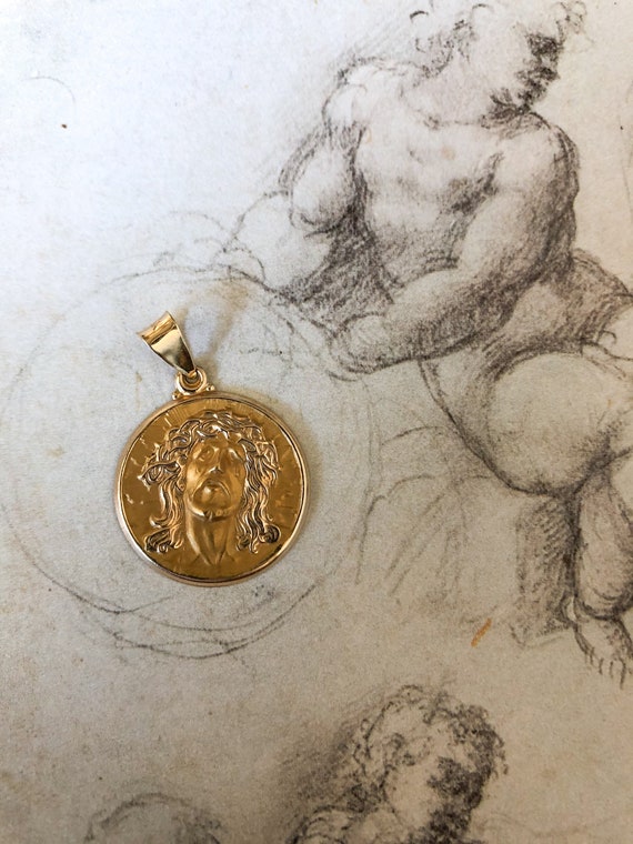 14K Jesus Medallion