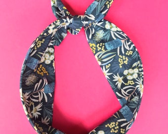 Wire Headband | Head wrap | Handmade| Blue native blossom print