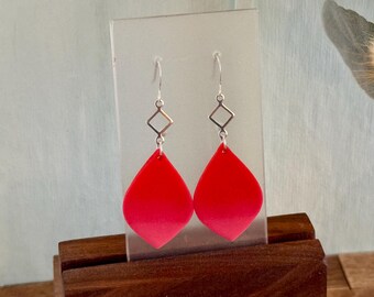 Red & Pink Ombré Matte Teardrops