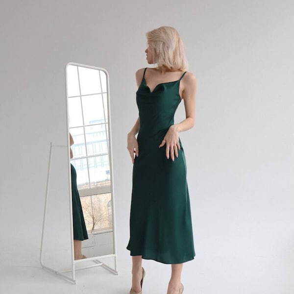 Emerald slip dress Cowl neck dress Formal slip dress green Bridesmaid dress autumn Emerald dress Satin bridesmaid dress Kelly dress