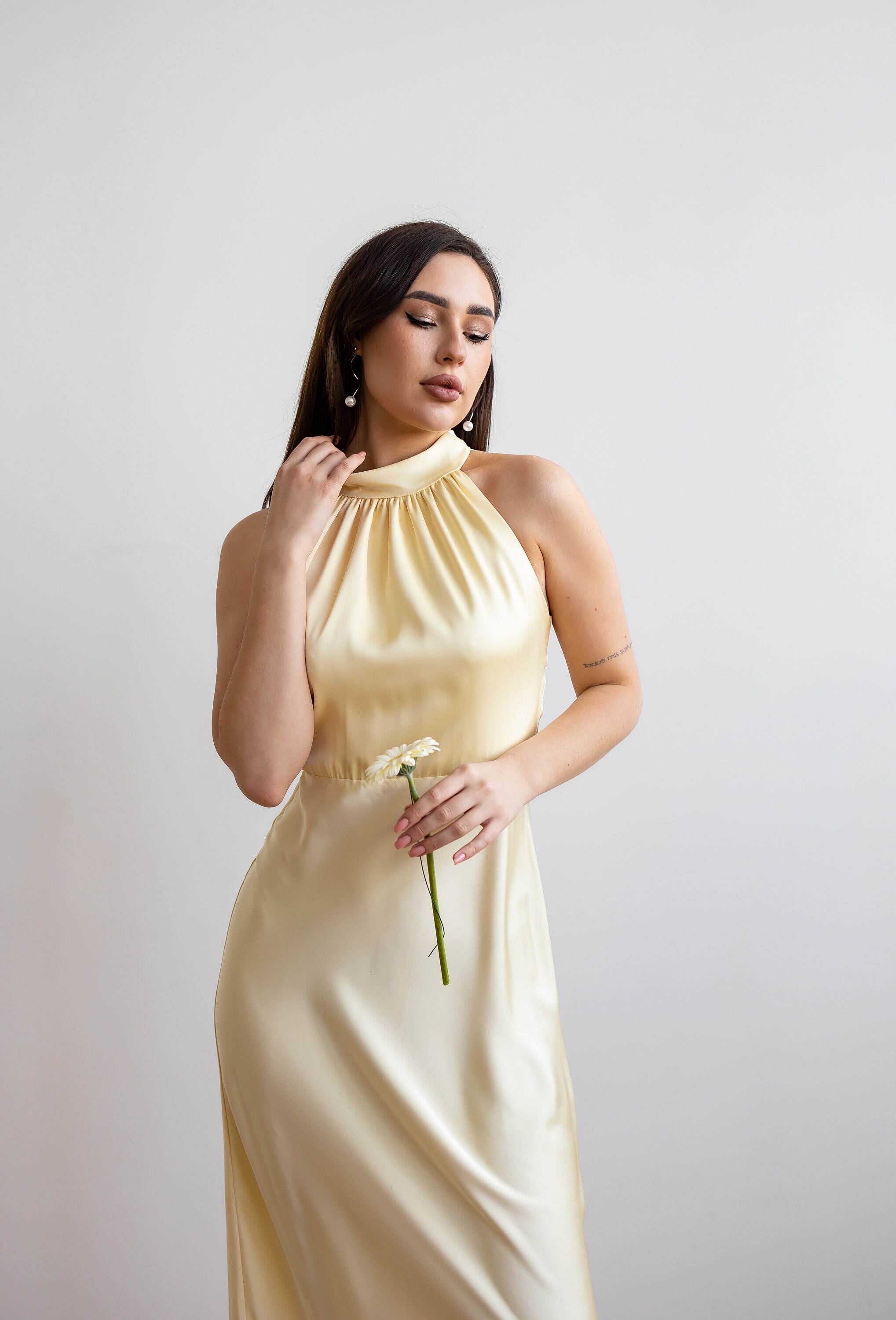 Abi da sera con spalle scoperte e abi da sposa - Lunss