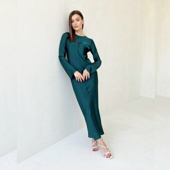 emerald green satin dress modest Burgundy Regency Dress Historical Dress 1st Empire Josephine Dress –  MJcostume