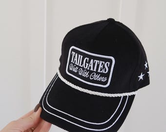 Czapka z naszywką z kordu | Czapka z naszywką z kordu | Modny kapelusz | Czapka na mecz | Prezenty dla niej | Tailgate | Czapka na tailgate |