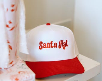 Bonnet brodé Père Noël | Casquettes de camionneur tendance | Casquettes de camionneur des Fêtes | Chapeaux de fête de Noël | Idée cadeau de Noël | Cadeaux pour elle |