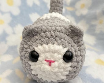 Peluche de gatito de ganchillo suave