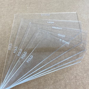 Pet Bandara clear perspex