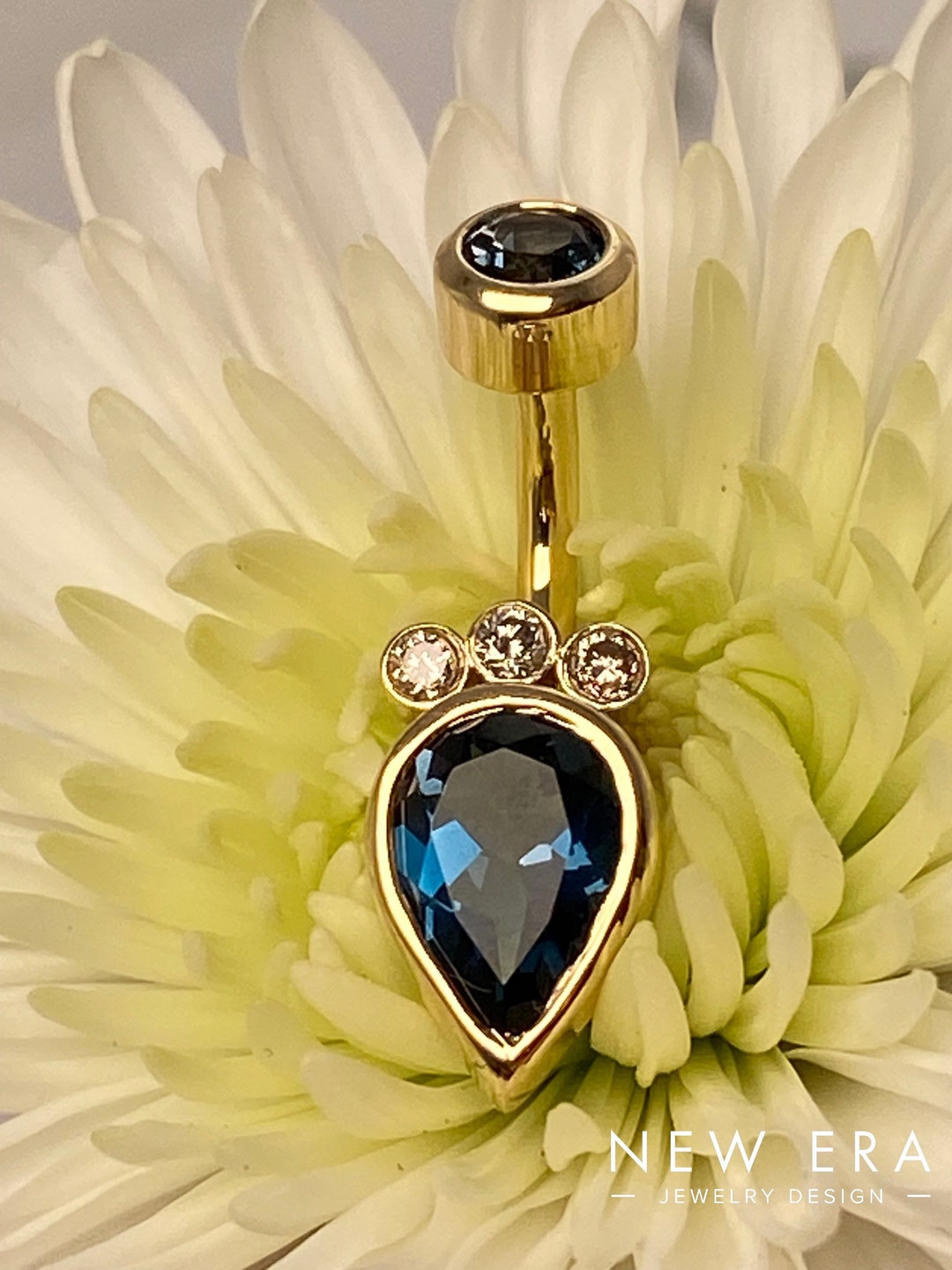 14 Karat Solid Gold Natural London Blue Topaz and Diamond Vertical Hood