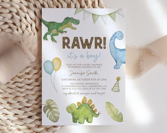 Könnte beinhalten: Eine Babyparty-Einladungskarte mit Aquarellillustrationen von grünen und blauen Dinosauriern, Luftballons und tropischen Blättern. Der Text lautet RAWR! it's a boy! JOIN US FOR A BABY SHOWER HONORING MOMMY-TO-BE Jennifer Smith SATURDAY, OCTOBER 8TH AT 2PM.