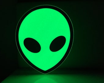 thumbnail image 2 of X AUTOHAUX Green 3D Alien Head Shaped Metal Car Body Decorative Emblem 2 of 11