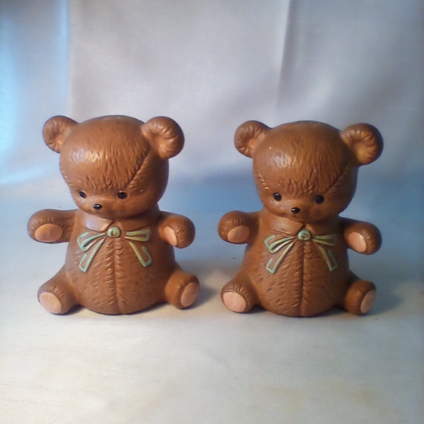 Vintage Twin Winton Teddy Bear Salt and Pepper Shakers set of 2