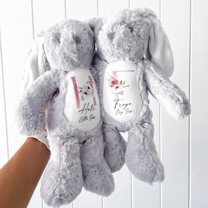 Conejito de juguete personalizado, regalo para bebé recién nacido, osito de peluche personalizado, regalo para niña de las flores, conejito blanco, conejito floral, primer cumpleaños, regalo para hermanos, hermana mayor